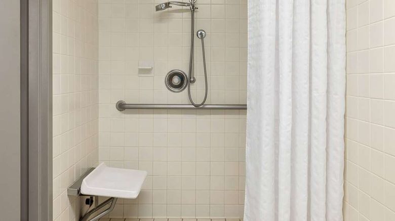<b>Days Inn Grand Island I-80 Room</b>. Images powered by <a href="https://iceportal.shijigroup.com/" title="IcePortal" target="_blank">IcePortal</a>.
