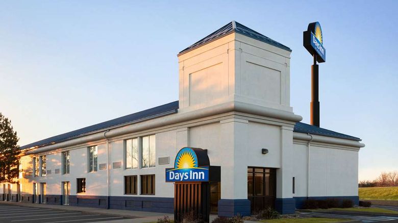 <b>Days Inn Grand Island I-80 Exterior</b>. Images powered by <a href="https://iceportal.shijigroup.com/" title="IcePortal" target="_blank">IcePortal</a>.