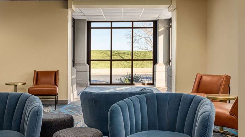<b>Days Inn Grand Island I-80 Lobby</b>. Images powered by <a href="https://iceportal.shijigroup.com/" title="IcePortal" target="_blank">IcePortal</a>.