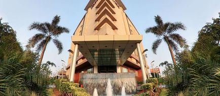 Ramada by Wyndham Gurgaon Central Exterior