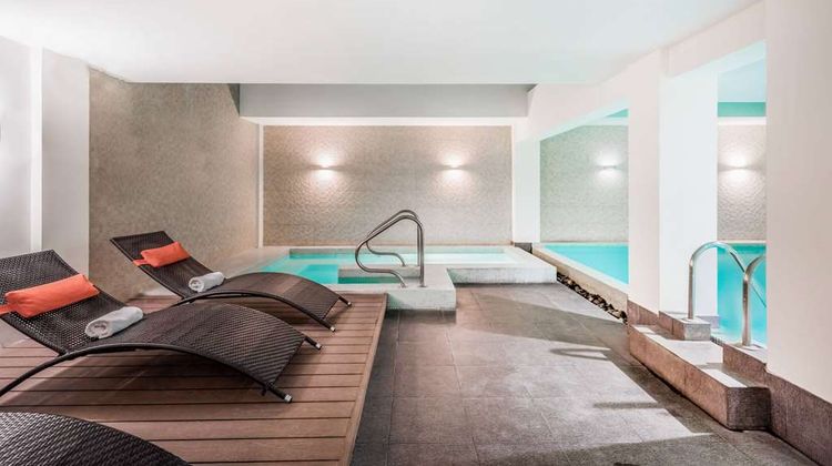 Wyndham Garden San Jose Escazu Pool