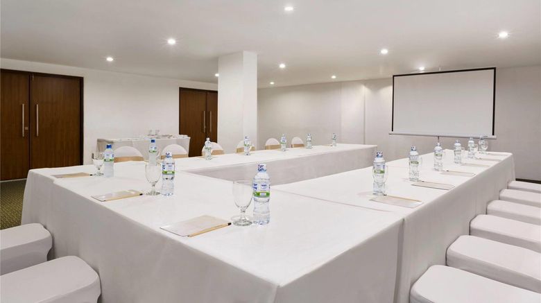 <b>Ramada Colombo Meeting</b>. Images powered by <a href="https://iceportal.shijigroup.com/" title="IcePortal" target="_blank">IcePortal</a>.