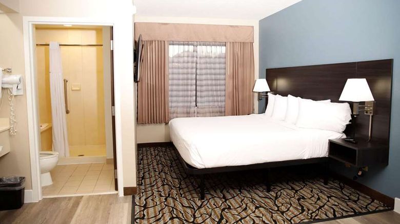 <b>Baymont Inn & Suites Jackson Suite</b>. Images powered by <a href="https://iceportal.shijigroup.com/" title="IcePortal" target="_blank">IcePortal</a>.