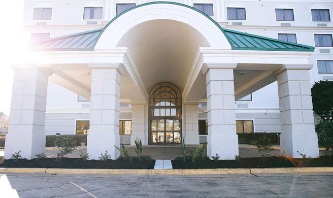 Baymont Inn & Suites Jackson Exterior