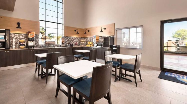 Days Inn & Suites Houston Hobby Airport Restaurant