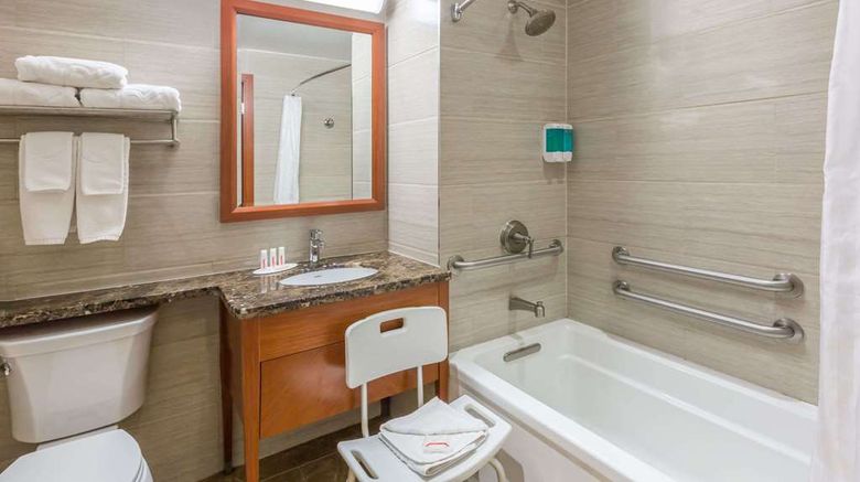 <b>Ramada Flushing Queens Room</b>. Images powered by <a href="https://iceportal.shijigroup.com/" title="IcePortal" target="_blank">IcePortal</a>.