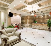 Ramada Flushing Queens Lobby