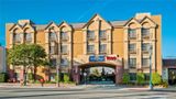 Howard Johnson Pasadena Exterior