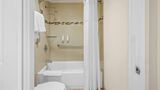 Howard Johnson Pasadena Suite