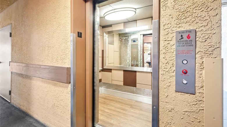 <b>Howard Johnson Pasadena Other</b>. Images powered by <a href="https://iceportal.shijigroup.com/" title="IcePortal" target="_blank">IcePortal</a>.