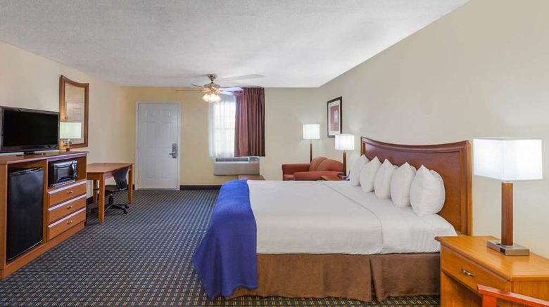 <b>Days Inn by Wyndham Natchitoches Suite</b>. Images powered by <a href="https://iceportal.shijigroup.com/" title="IcePortal" target="_blank">IcePortal</a>.