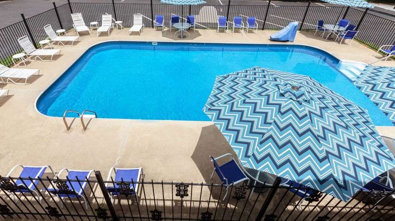 <b>Days Inn by Wyndham Natchitoches Pool</b>. Images powered by <a href="https://iceportal.shijigroup.com/" title="IcePortal" target="_blank">IcePortal</a>.