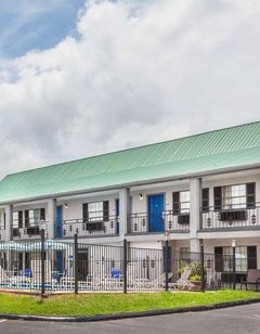 Days Inn by Wyndham Natchitoches