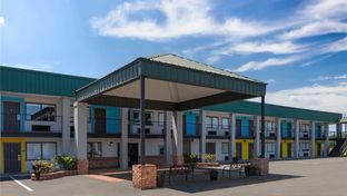 Days Inn by Wyndham Natchitoches