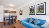 <b>Ramada Creston Hotel Room</b>. Images powered by <a href="https://iceportal.shijigroup.com/" title="IcePortal" target="_blank">IcePortal</a>.