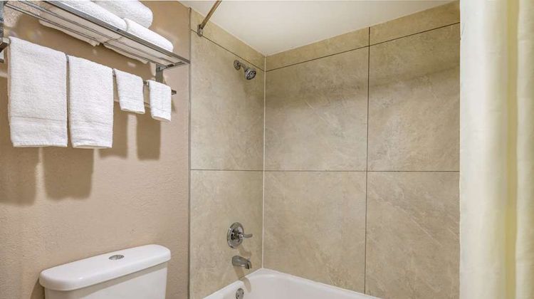 Super 8 by Wyndham McDonough GA Room