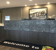 Super 8 Lethbridge Lobby