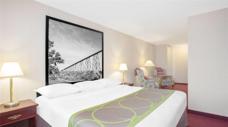 <b>Super 8 Lethbridge Room</b>. Images powered by <a href="https://iceportal.shijigroup.com/" title="IcePortal" target="_blank">IcePortal</a>.