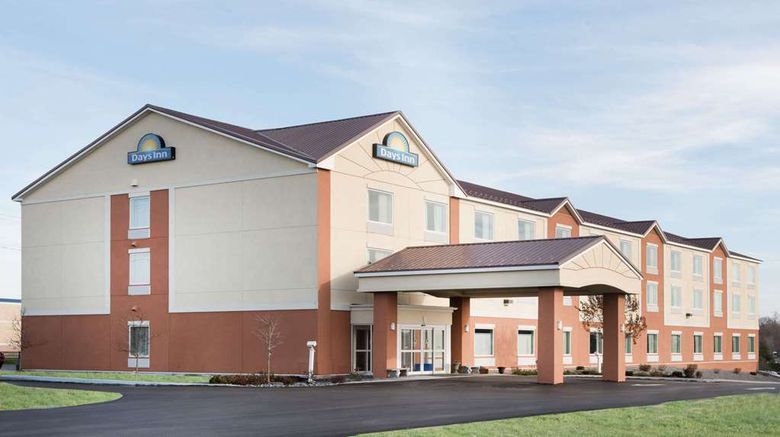 <b>Days Inn Evans Mills/Fort Drum Exterior</b>. Images powered by <a href="https://iceportal.shijigroup.com/" title="IcePortal" target="_blank">IcePortal</a>.