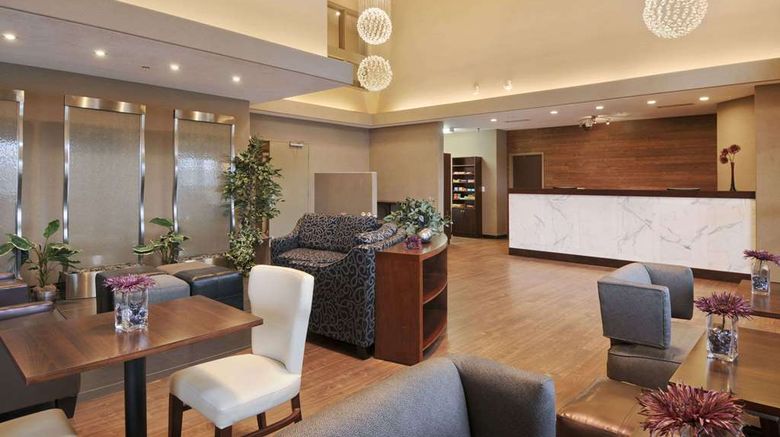 <b>Days Inn Regina Airport West Lobby</b>. Images powered by <a href="https://iceportal.shijigroup.com/" title="IcePortal" target="_blank">IcePortal</a>.