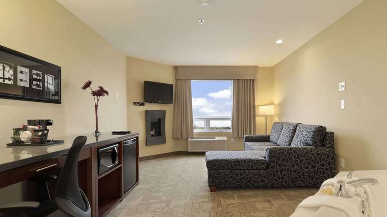 <b>Days Inn Regina Airport West Suite</b>. Images powered by <a href="https://iceportal.shijigroup.com/" title="IcePortal" target="_blank">IcePortal</a>.