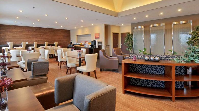 <b>Days Inn Regina Airport West Restaurant</b>. Images powered by <a href="https://iceportal.shijigroup.com/" title="IcePortal" target="_blank">IcePortal</a>.