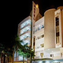 Howard Johnson Hotel Versalles