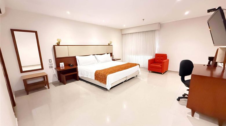 <b>Howard Johnson Hotel Versalles Suite</b>. Images powered by <a href="https://iceportal.shijigroup.com/" title="IcePortal" target="_blank">IcePortal</a>.