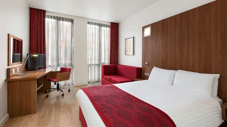 Ramada Encore Leicester City Centre Room