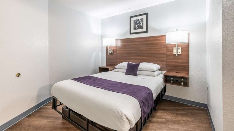 Americas Best Value Inn Searcy Suite