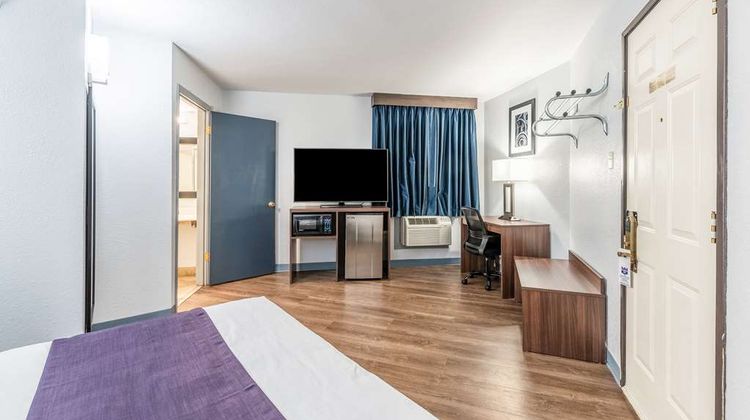 Americas Best Value Inn Searcy Suite