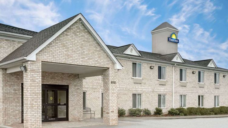 Days Inn Greensboro Exterior
