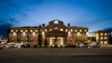 Days Inn and Suites Strathmore Exterior