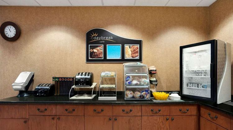 Days Inn and Suites Strathmore Restaurant