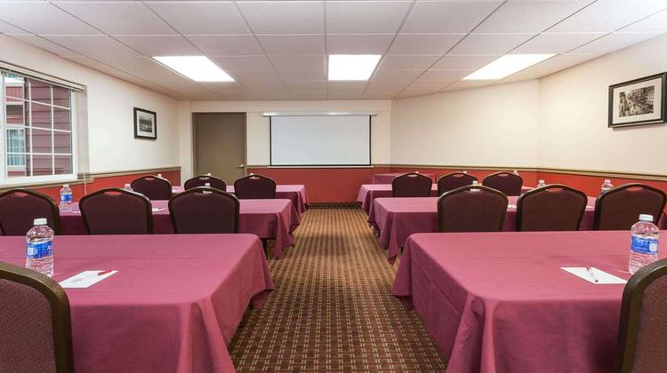 Ramada Portland East Meeting