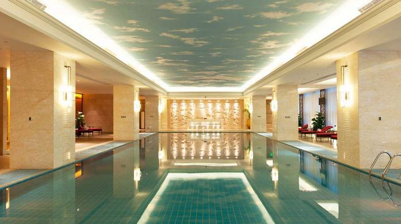 <b>Wyndham Grand Plaza Royale Kunming Pool</b>. Images powered by <a href="https://iceportal.shijigroup.com/" title="IcePortal" target="_blank">IcePortal</a>.