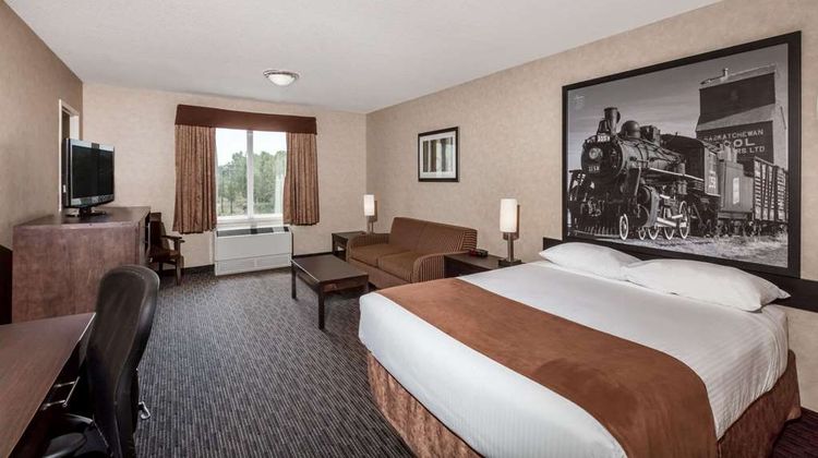 Ramada by Wyndham Estevan Suite