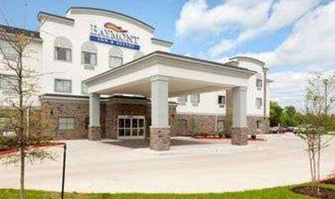 Baymont Inn & Suites College Station Exterior