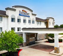 Baymont Inn & Suites College Station Exterior