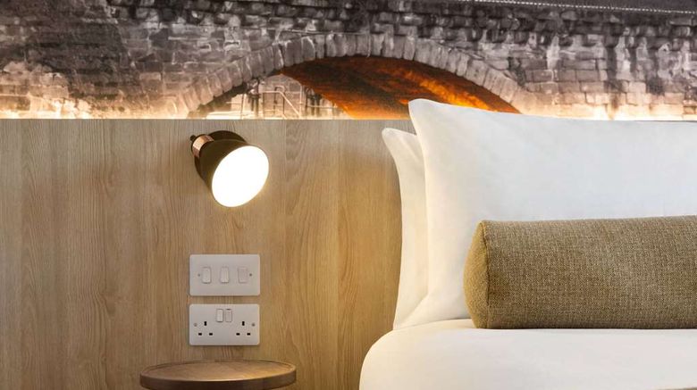 <b>Super 8 by Wyndham Chester East Room</b>. Images powered by <a href="https://iceportal.shijigroup.com/" title="IcePortal" target="_blank">IcePortal</a>.