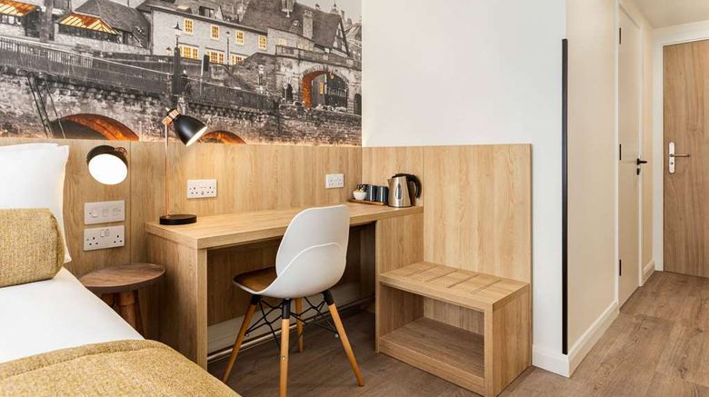 <b>Super 8 by Wyndham Chester East Room</b>. Images powered by <a href="https://iceportal.shijigroup.com/" title="IcePortal" target="_blank">IcePortal</a>.