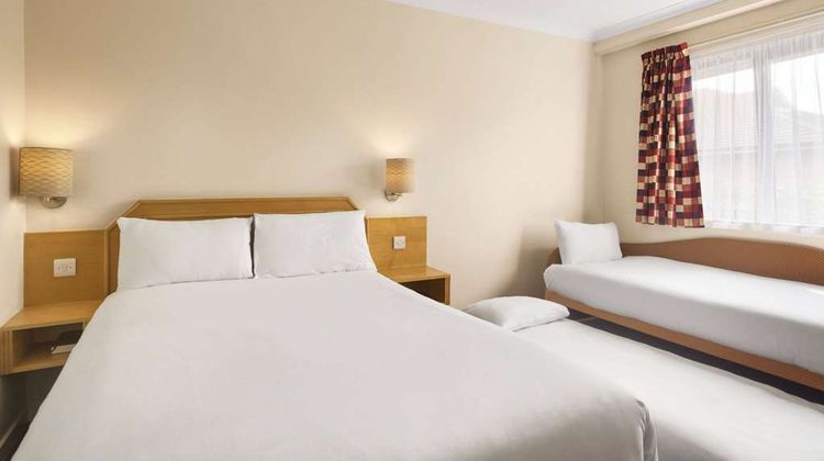 Days Inn Hamilton Room
