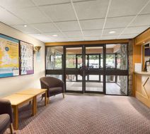 Days Inn Kendal Killington Lake Lobby