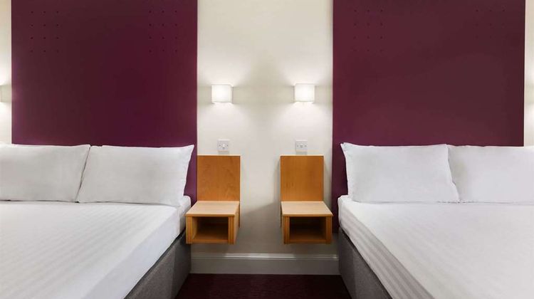 Days Inn Maidstone Room