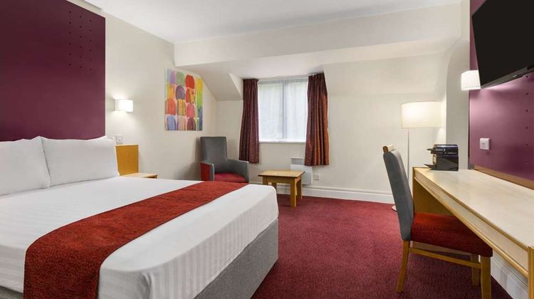 Days Inn Maidstone Room