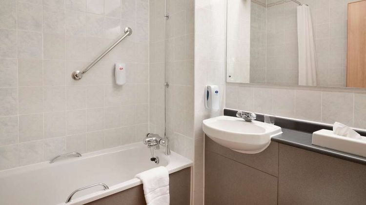 Days Inn Southampton Rownhams Room