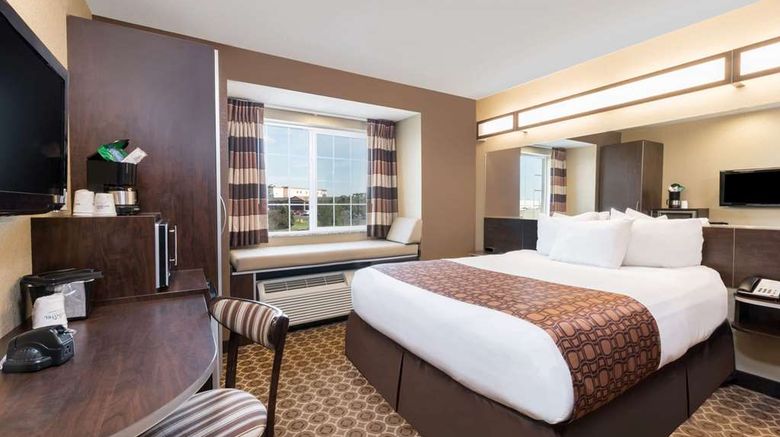<b>Microtel Inn & Suites Dickinson Room</b>. Images powered by <a href="https://iceportal.shijigroup.com/" title="IcePortal" target="_blank">IcePortal</a>.