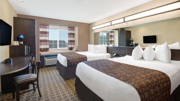 Microtel Inn & Suites Williston Room