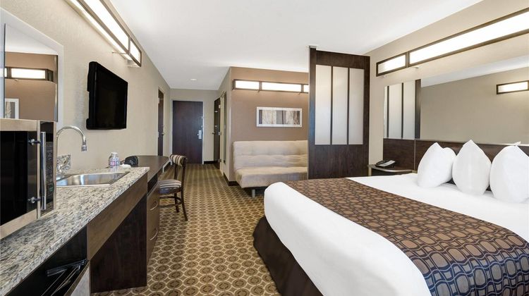 Microtel Inn & Suites Williston Room