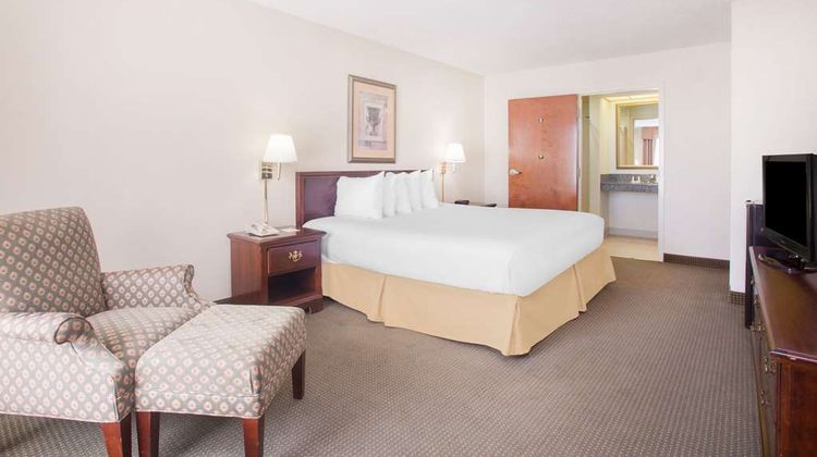 Days Inn Metter Room